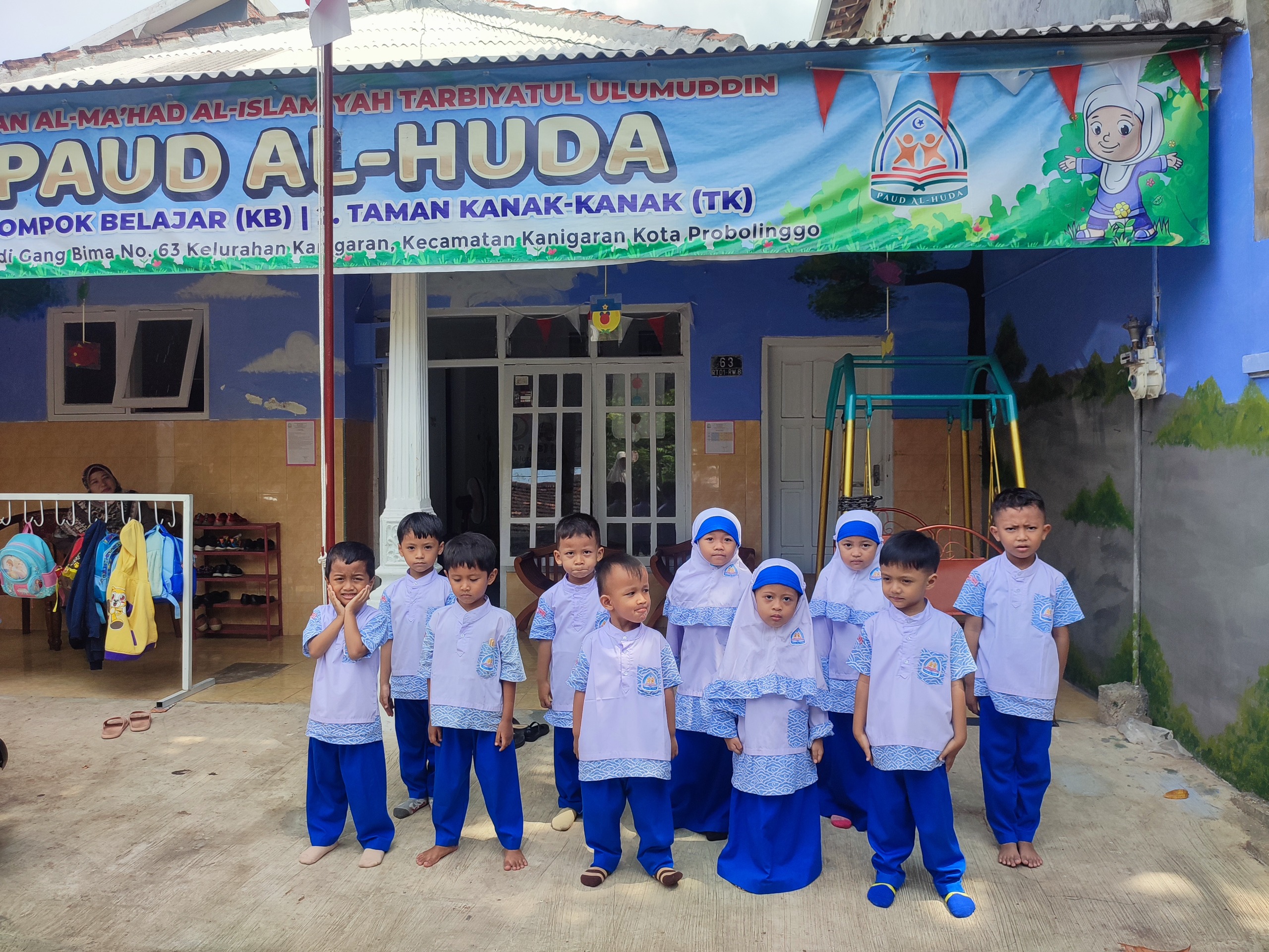 Kegiatan belajar di luar ruangan